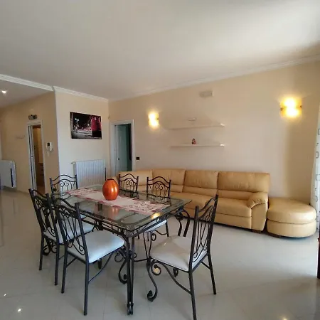 Rosa Virginia By Salentoville