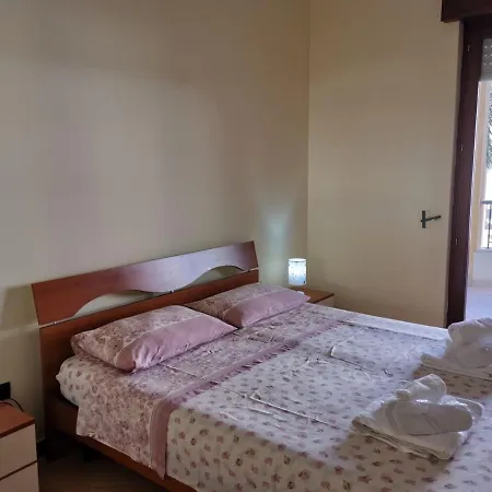 Rosa Virginia By Salentoville * Gallipoli